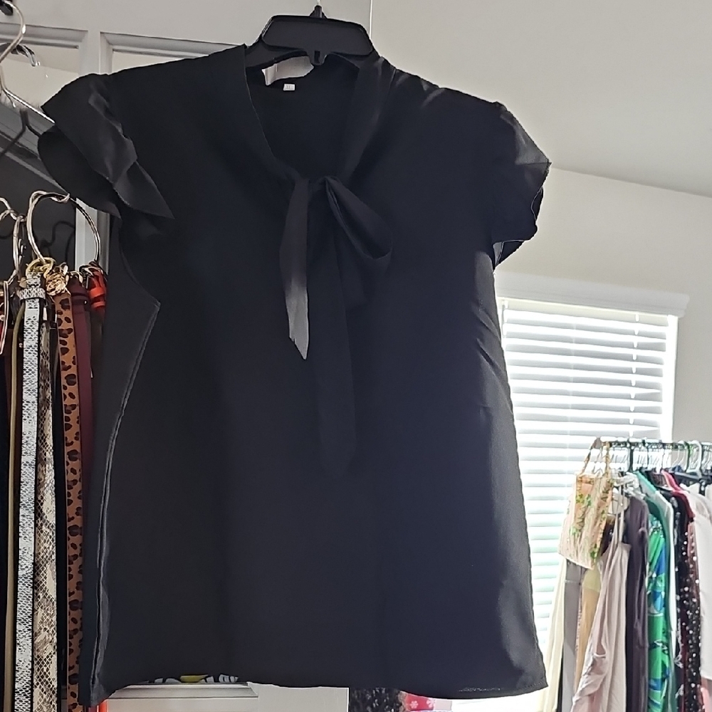 Chic Black Cap Sleeve Tie Front Blouse-Never Worn